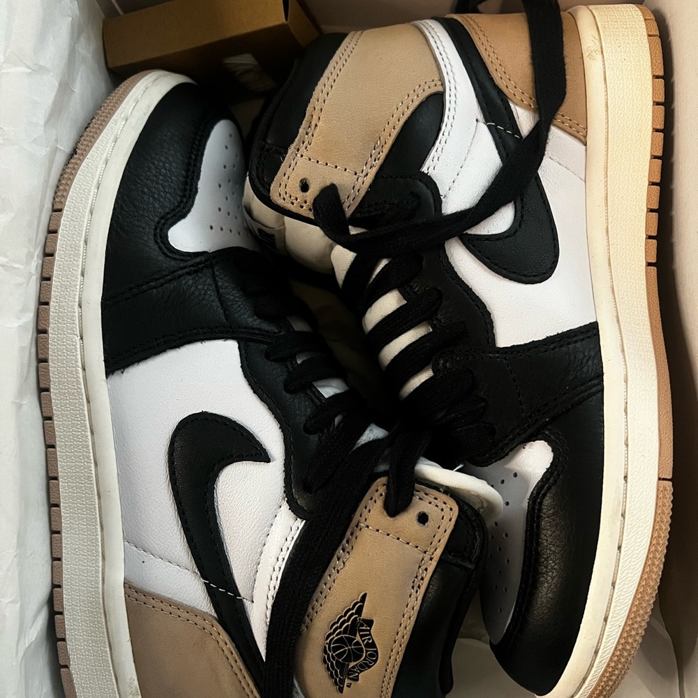 Nike Cream and Gold Sneakers